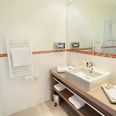 Le Grand De Normandie Hotel 4*