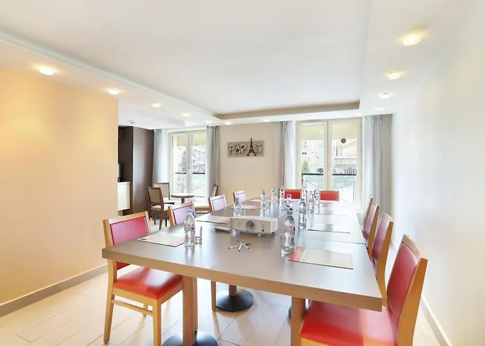 Le Grand De Normandie Hotel 4*